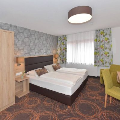 Hotel weisses Lamm - Allersberg wunderschöne Zimmer für Familien, Messebesucher und für alle welche eine oder mehrere Übernachtungen benötigen